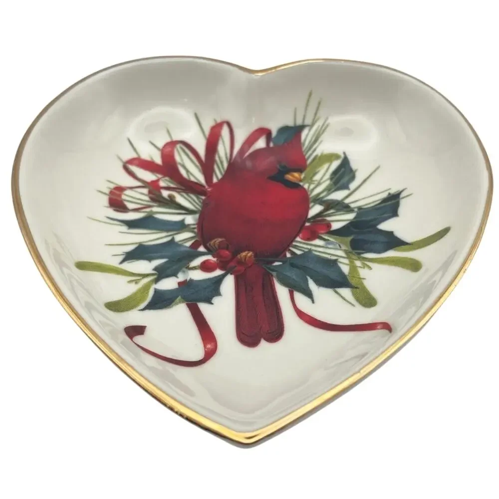 Lenox Winter Greetings Heart Shaped Gold Rim Candy Nut Dish